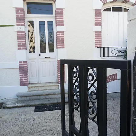 Jolie Maison Quartier Vesone * ペリグー
